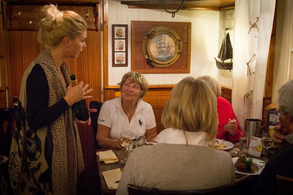 Hotel Restaurant De Boekanier Vrouwenpolder Eksteriør bilde